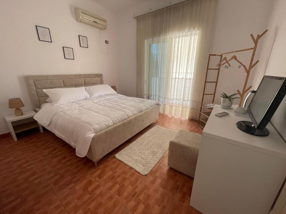 Villa Oasis Berat Exterior foto